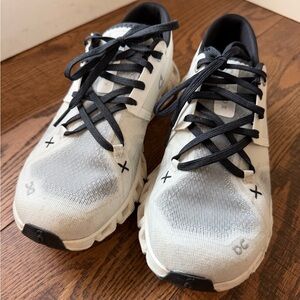 On Running Women’s X cloud running shoe